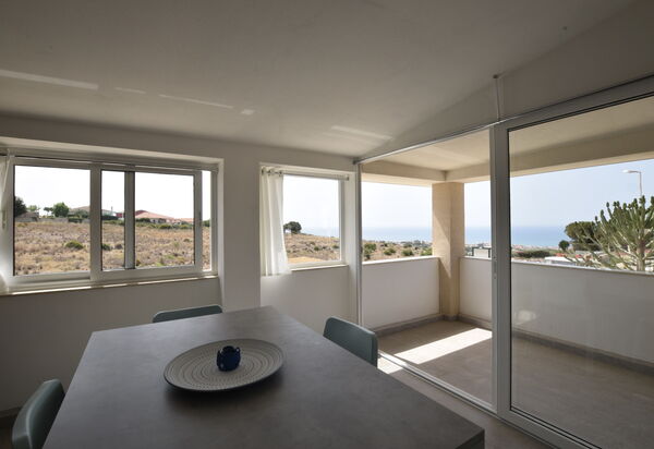 Villa Giugiola: Autumn, Balcony / Terrace / Patio, Dining Room, Spring, Summer