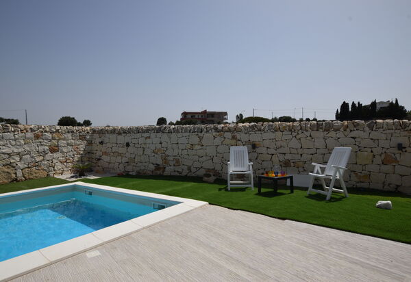 Villa Giugiola: Autumn, Balcony / Terrace / Patio, Garden, Outdoor, Pool, Spring, Summer