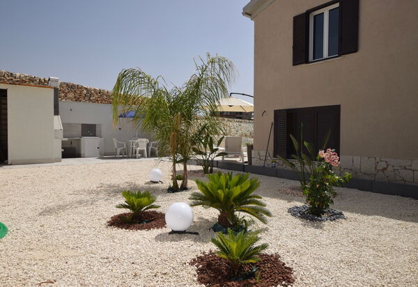 Villa Giugiola: Autumn, Balcony / Terrace / Patio, Garden, Outdoor, Spring, Summer