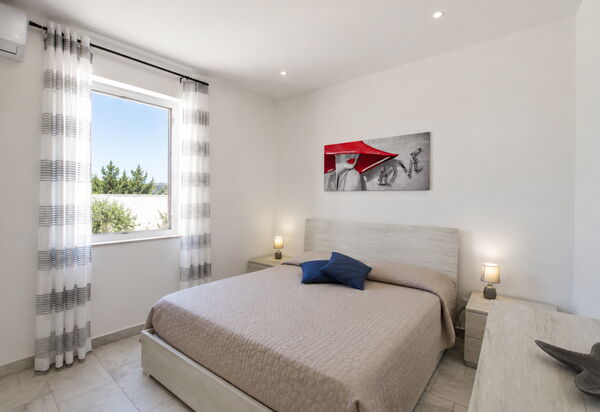 Villa Giugiola: Autumn, Bedroom, Spring, Summer