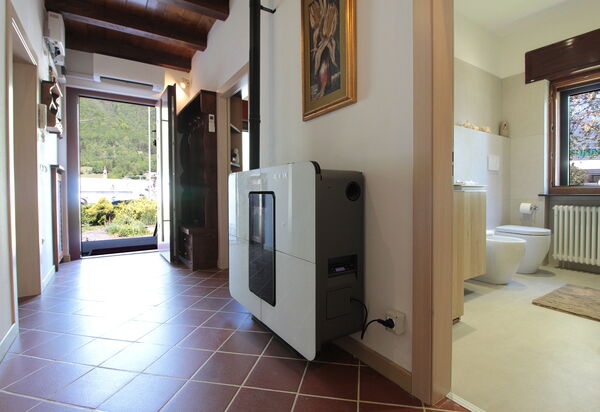 House Angy: Autunno, Dettagli della stanza, Estate, Primavera