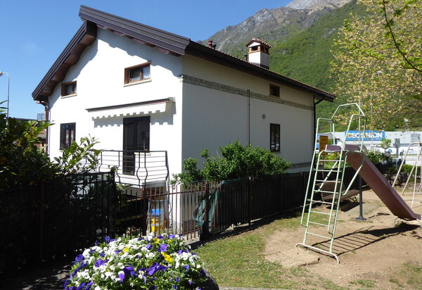 House Angy: Autunno, Entrata Principale, Estate, Primavera