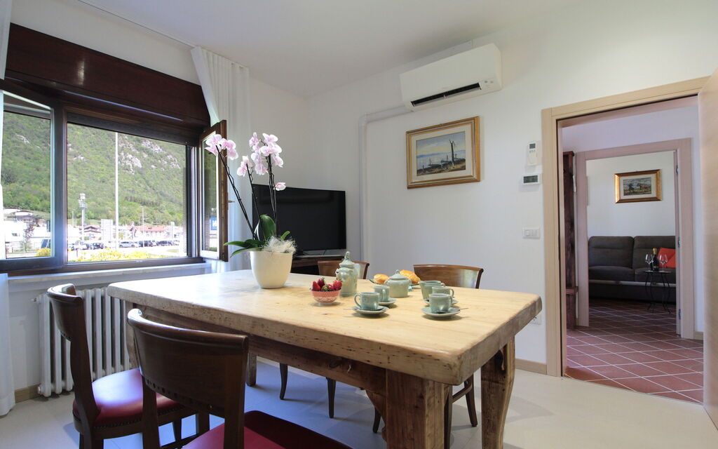 House Angy: Autumn, Dining Room, Kitchen, Spring, Summer
