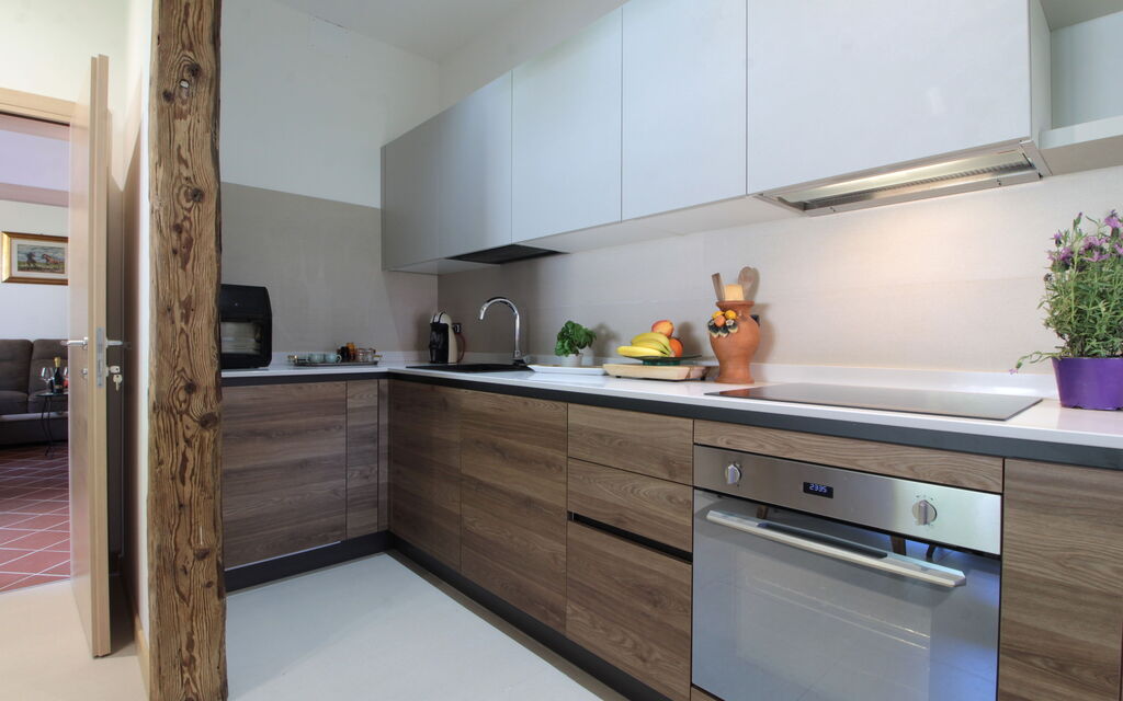 House Angy: Autumn, Dining Room, Kitchen, Spring, Summer