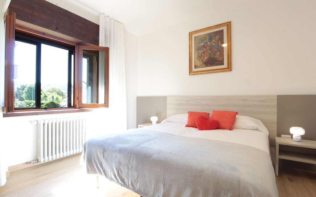 House Angy: Autumn, Bedroom, Spring, Summer