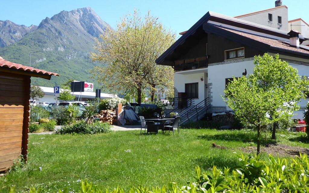 House Angy: Autumn, Garden, Spring, Summer