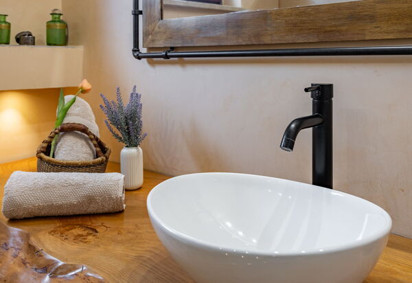 Terrazza sulla Luna, Casciana Terme: Autumn, Bathroom, Spring, Summer