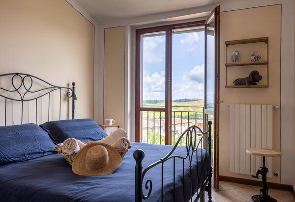 Terrazza sulla Luna, Casciana Terme: Autumn, Bedroom, Spring, Summer