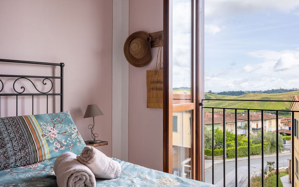 Terrazza sulla Luna, Casciana Terme: Autumn, Bedroom, Spring, Summer