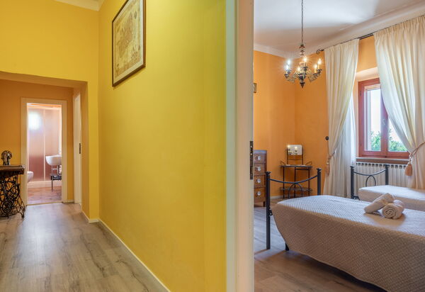 Il Cipresso, Casa dei Nonni, Cortona: Autumn, Bedroom, Spring, Summer