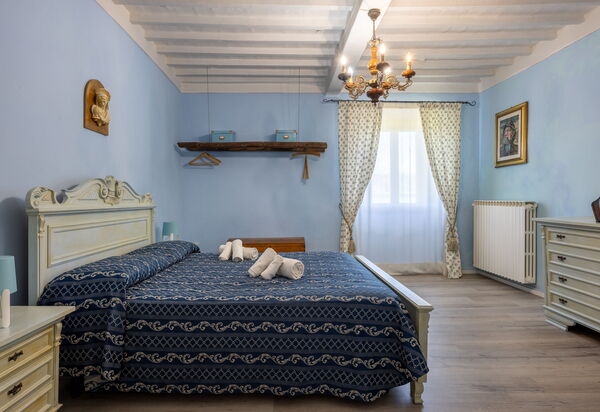 Il Cipresso, Casa dei Nonni, Cortona: Autumn, Bedroom, Spring, Summer
