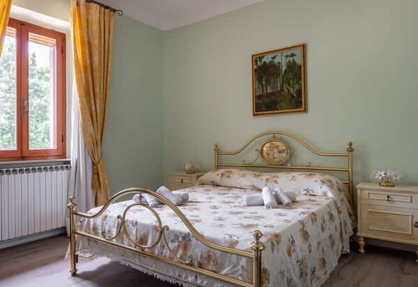 Il Cipresso, Casa dei Nonni, Cortona: Autumn, Bedroom, Spring, Summer