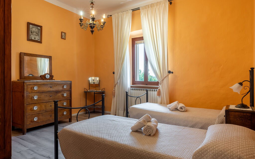 Il Cipresso, Casa dei Nonni, Cortona: Autumn, Bedroom, Spring, Summer