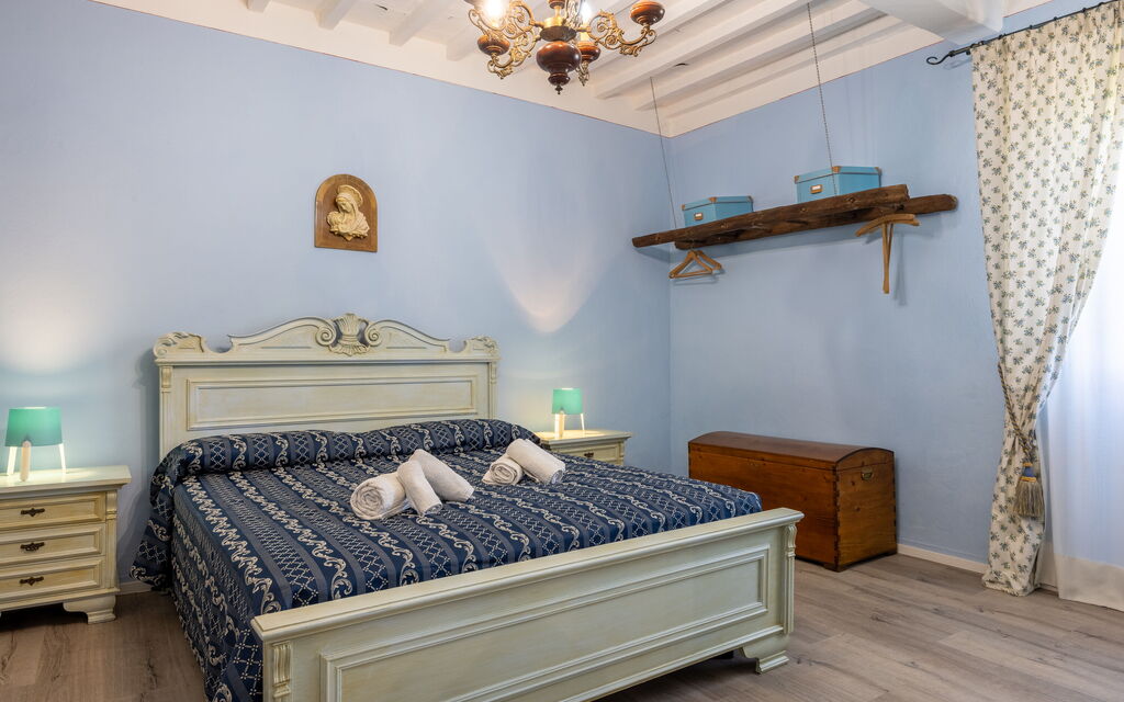 Il Cipresso, Casa dei Nonni, Cortona: Autumn, Bedroom, Spring, Summer
