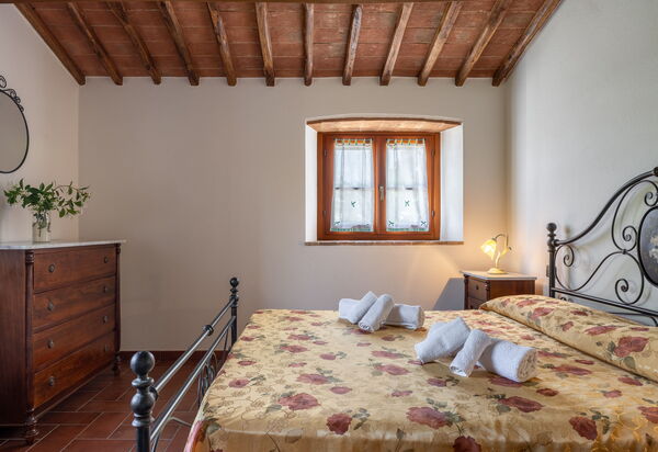 Il Cipresso, Casa Lucia, Cortona: Autumn, Bedroom, Spring, Summer