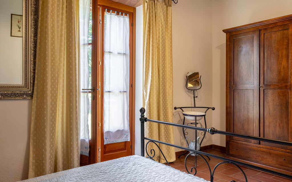 Il Cipresso, Casa Lucia, Cortona: Autumn, Bedroom, Spring, Summer