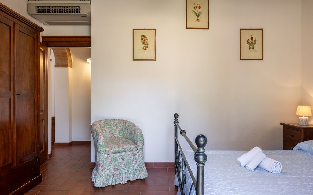 Il Cipresso, Casa Lucia, Cortona: Autumn, Bedroom, Spring, Summer