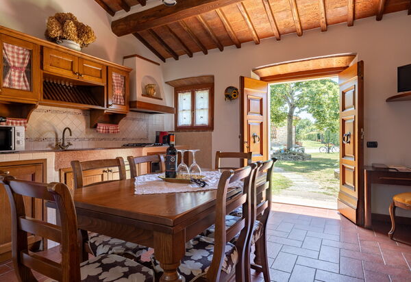 Il Cipresso, Casa Martina, Cortona: Autumn, Kitchen, Spring, Summer