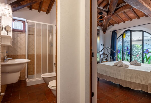 Il Cipresso, Casa Martina, Cortona: Autumn, Bedroom, Spring, Summer
