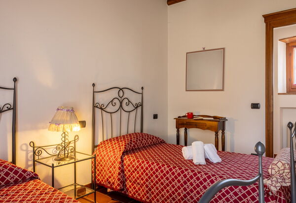 Il Cipresso, Casa Martina, Cortona: Autumn, Bedroom, Spring, Summer