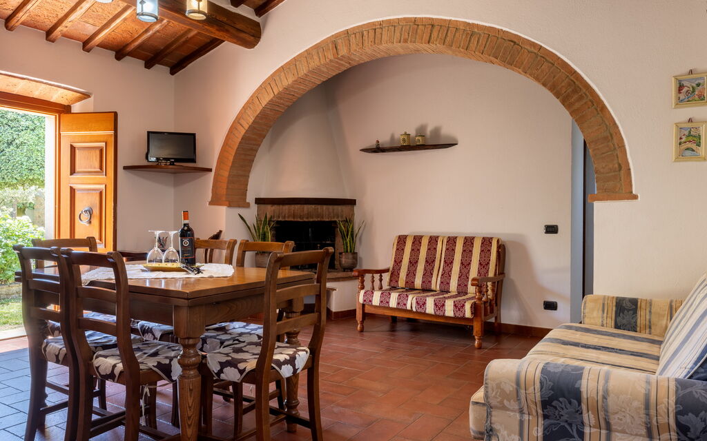 Il Cipresso, Casa Martina, Cortona: Autumn, Kitchen, Living Room, Spring, Summer