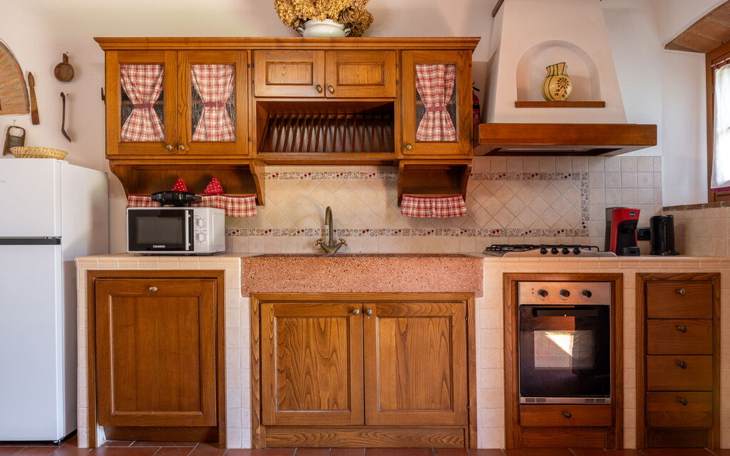 Il Cipresso, Casa Martina, Cortona: Autumn, Kitchen, Spring, Summer