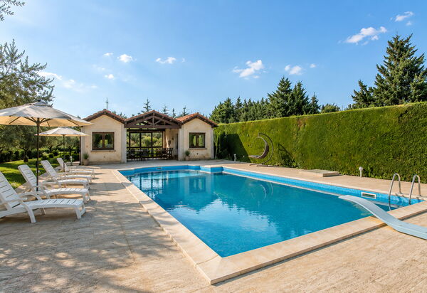 Villa Billona: Autunno, Estate, Piscina, Primavera