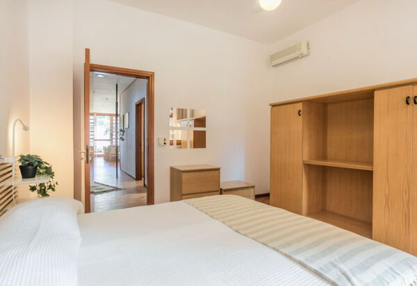Villa Billona: Autumn, Bedroom, Spring, Summer