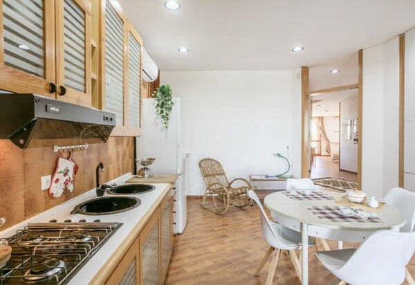 Villa Billona: Autumn, Kitchen, Spring, Summer