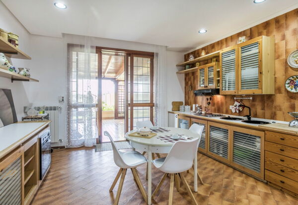 Villa Billona: Autumn, Kitchen, Spring, Summer