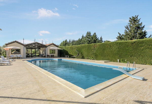 Villa Billona: Autumn, Balcony / Terrace / Patio, Garden, Pool, Spring, Summer