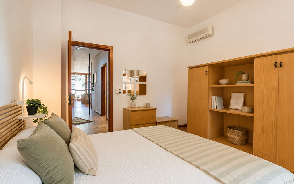 Villa Billona: Autumn, Bedroom, Spring, Summer