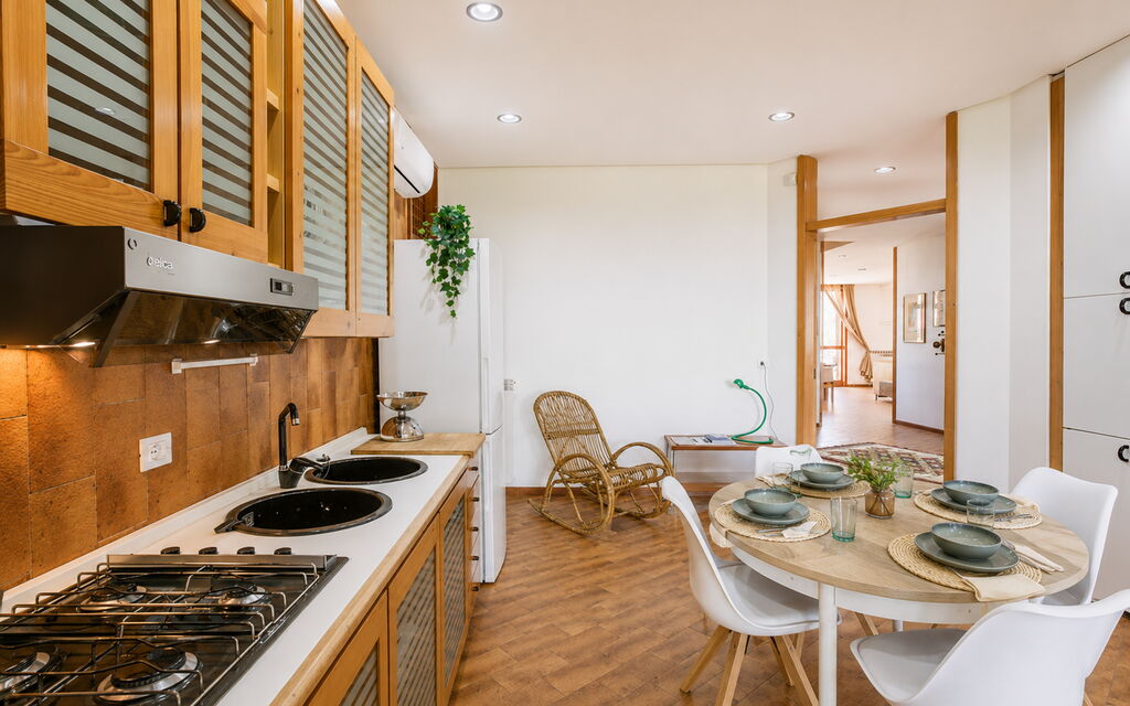 Villa Billona: Autumn, Kitchen, Spring, Summer
