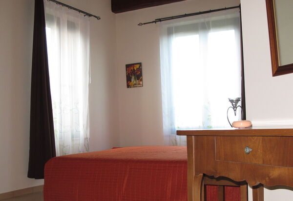 Casale dei Ciliegi: Autumn, Bedroom, Spring, Summer