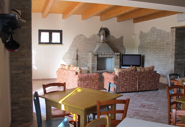 Casale dei Ciliegi: Autumn, Dining Room, Spring, Summer