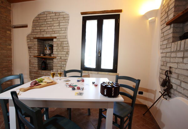 Casale dei Ciliegi: Autumn, Room Detail, Spring, Summer