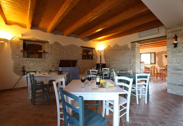 Casale dei Ciliegi: Autumn, Dining Room, Spring, Summer