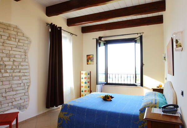 Casale dei Ciliegi: Autumn, Bedroom, Spring, Summer