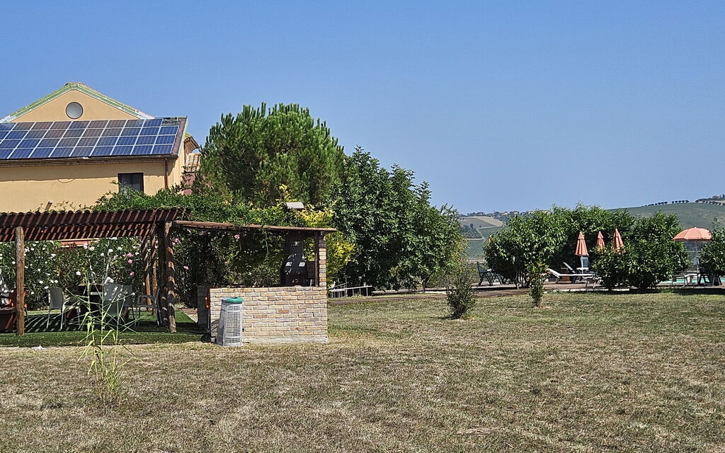 Casale dei Ciliegi: Autumn, Building Exterior, Garden, Outdoor, Spring, Summer, Winter