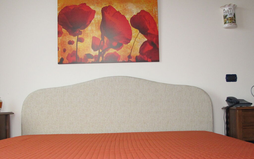 Casale dei Ciliegi: Autumn, Bedroom, Spring, Summer