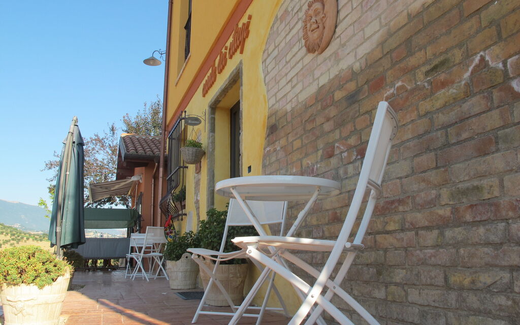 Casale dei Ciliegi: Autumn, Building Exterior, Outdoor, Spring, Summer, Winter
