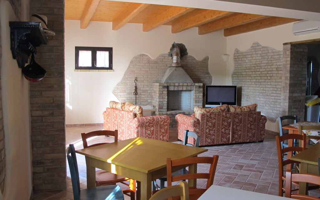 Casale dei Ciliegi: Autumn, Dining Room, Spring, Summer