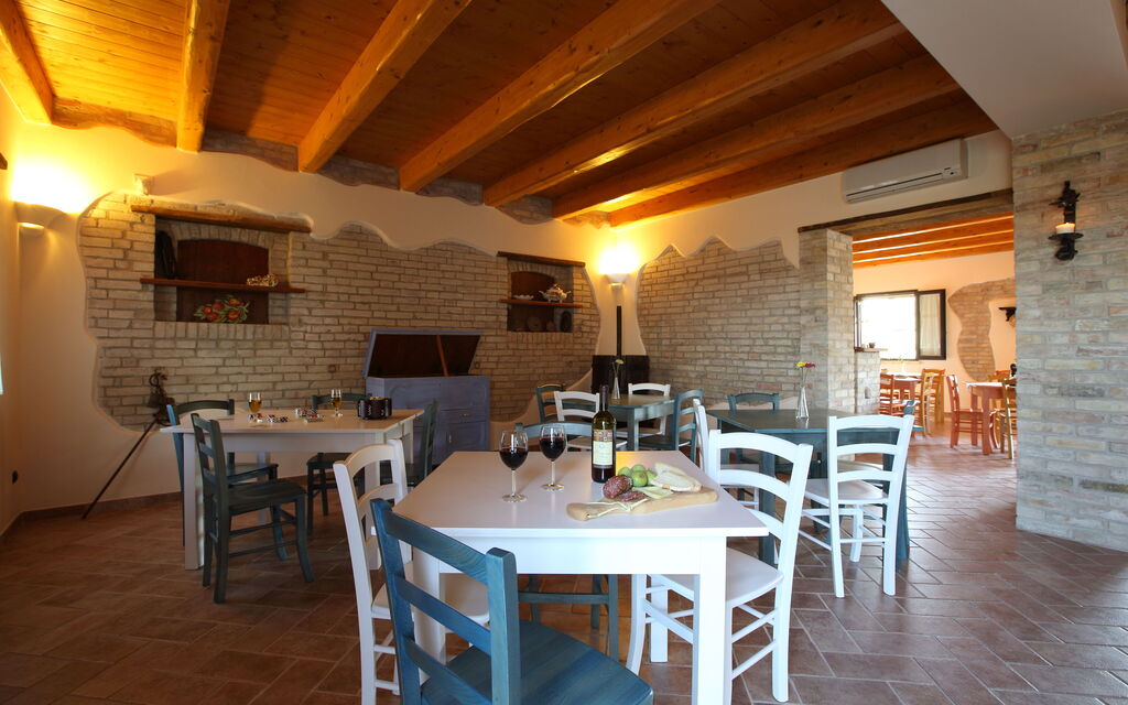 Casale dei Ciliegi: Autumn, Dining Room, Spring, Summer