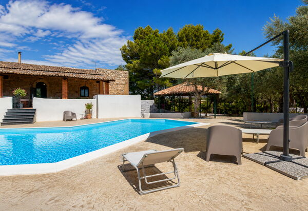 Villa Chiaramonte Gulfi: Autumn, Pool, Spring, Summer