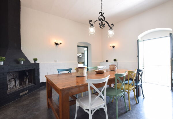 Villa Chiaramonte Gulfi: Autumn, Dining Room, Spring, Summer