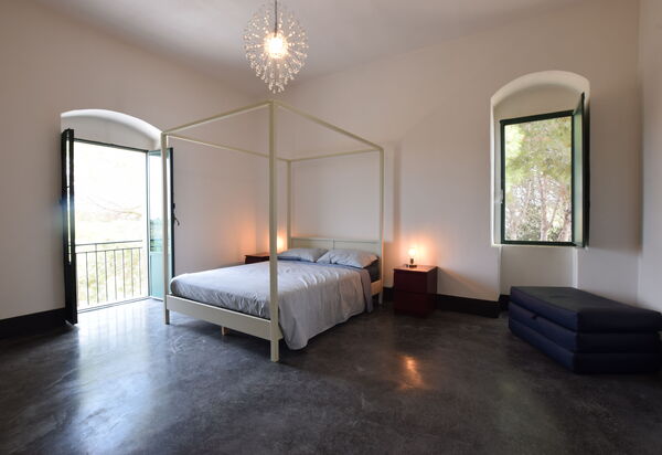 Villa Chiaramonte Gulfi: Autumn, Bedroom, Spring, Summer