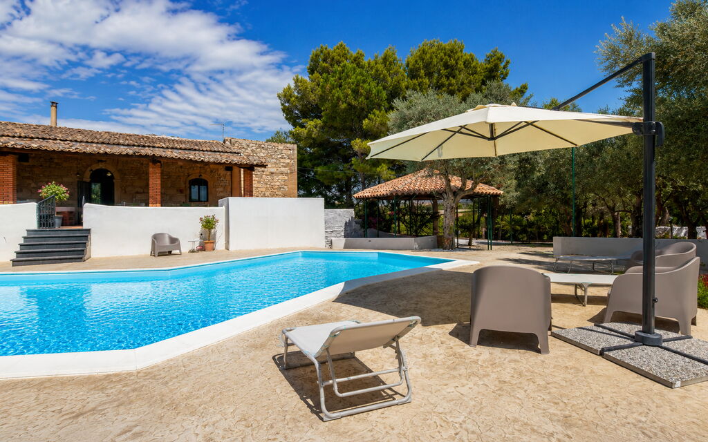 Villa Chiaramonte Gulfi: Autumn, Pool, Spring, Summer