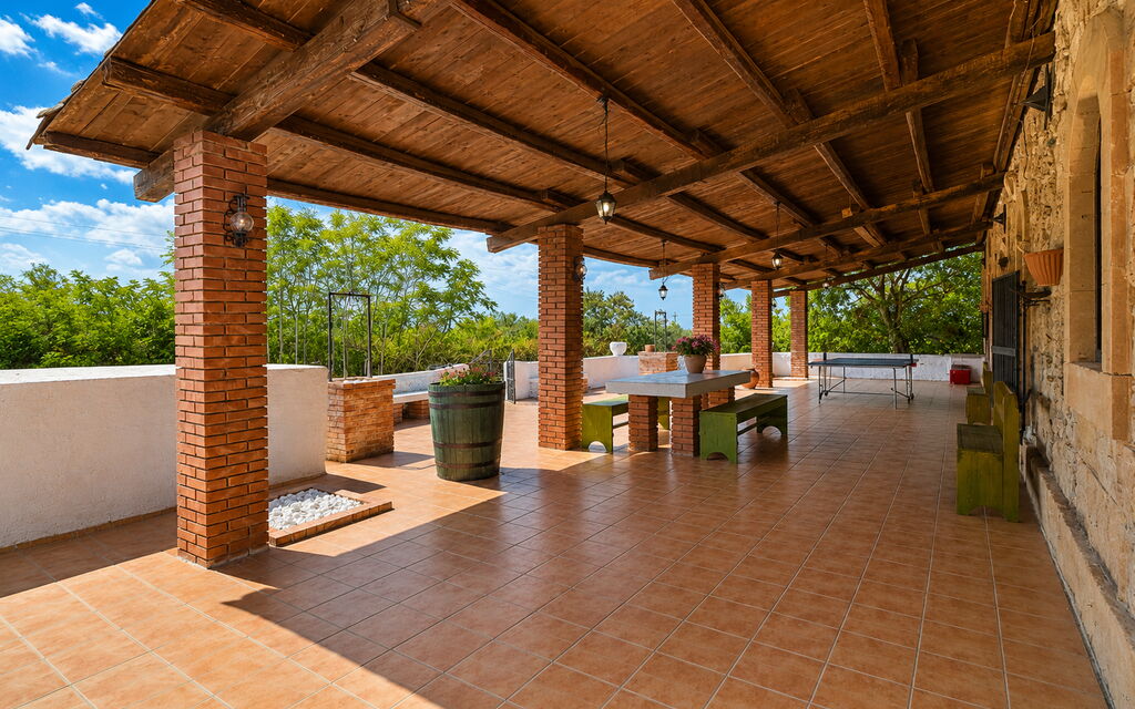 Villa Chiaramonte Gulfi: Autumn, Main Entrance, Spring, Summer