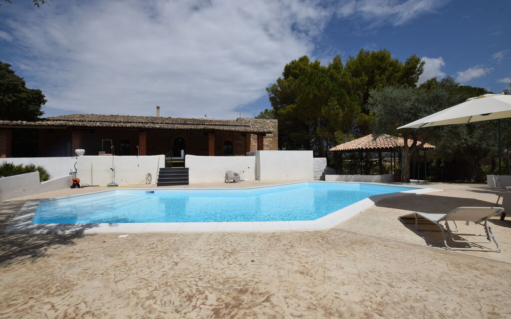 Villa Chiaramonte Gulfi: Autunno, Balcone / Terrazza / Patio, Estate, Giardino, Piscina, Primavera