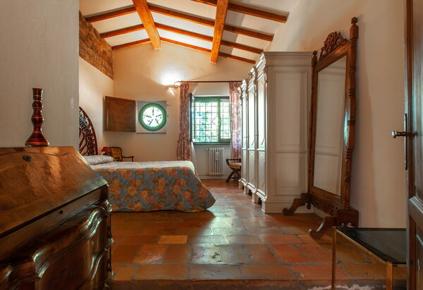 House in the Woods, Pool and Relax in Umbria: Autumn, Bedroom, Spring, Summer